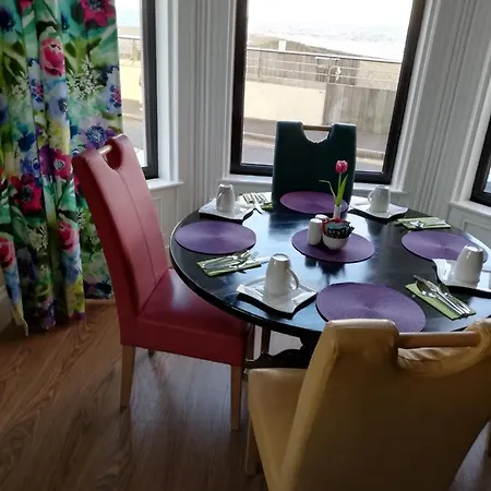 Conlyn House-3